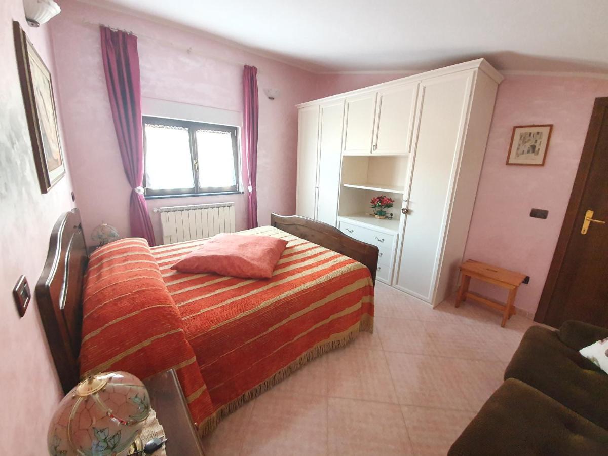Villa Lilly'S House Castel Di Sangro Esterno foto