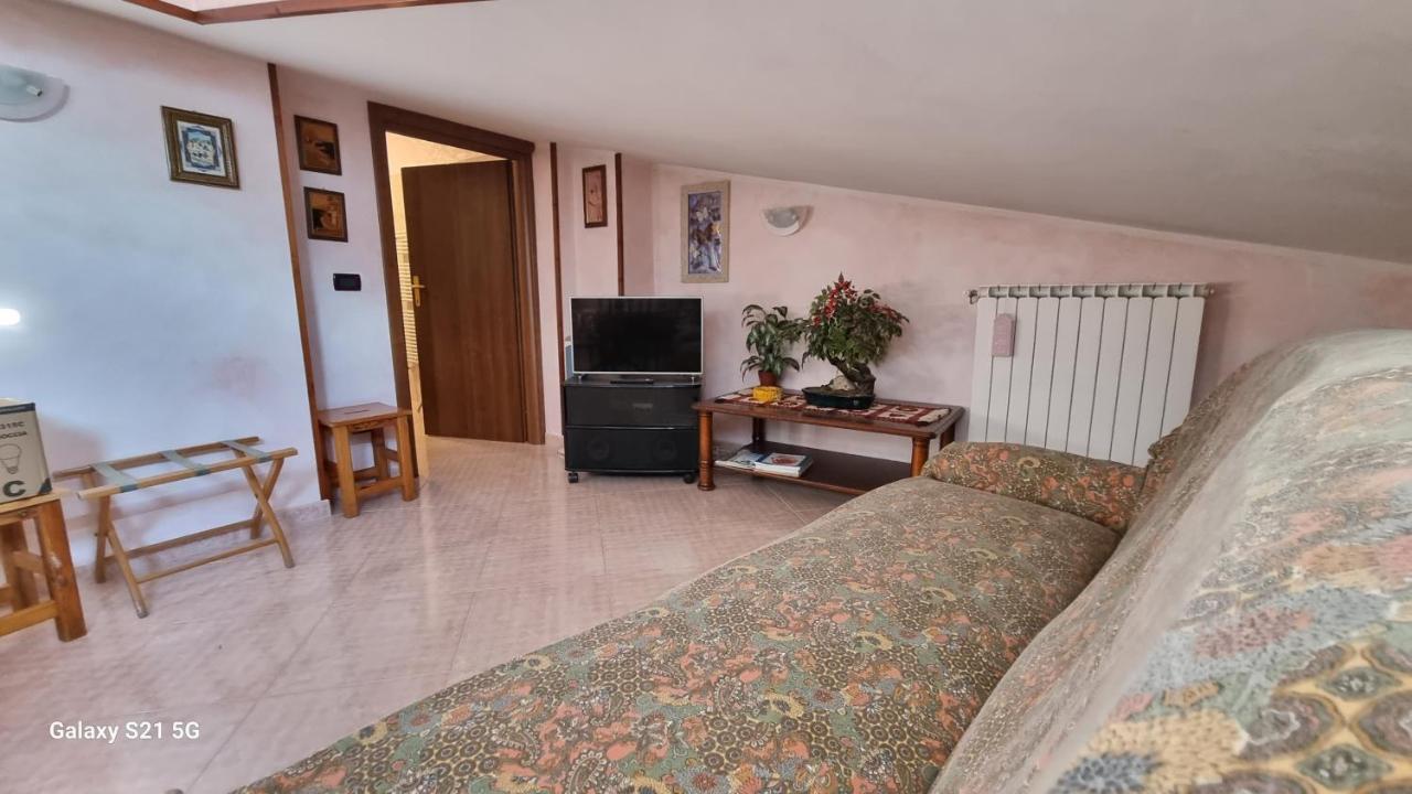Villa Lilly'S House Castel Di Sangro Esterno foto